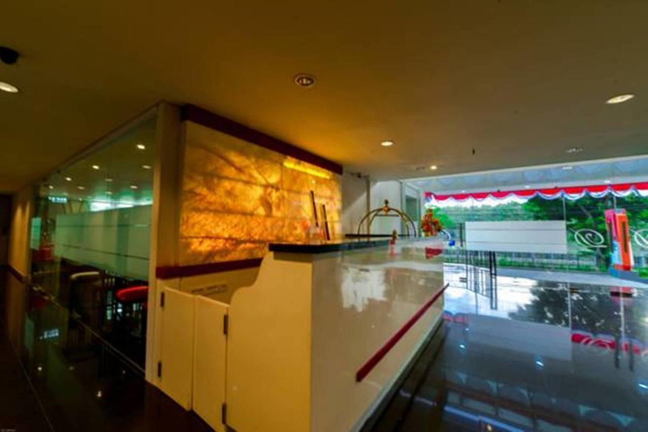 D'Hotel Jakarta Extérieur photo