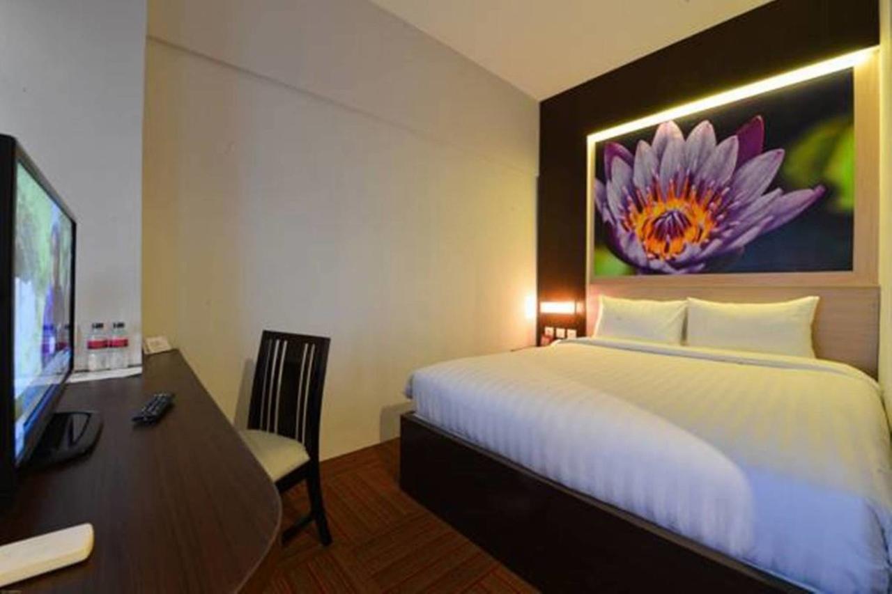 D'Hotel Jakarta Extérieur photo