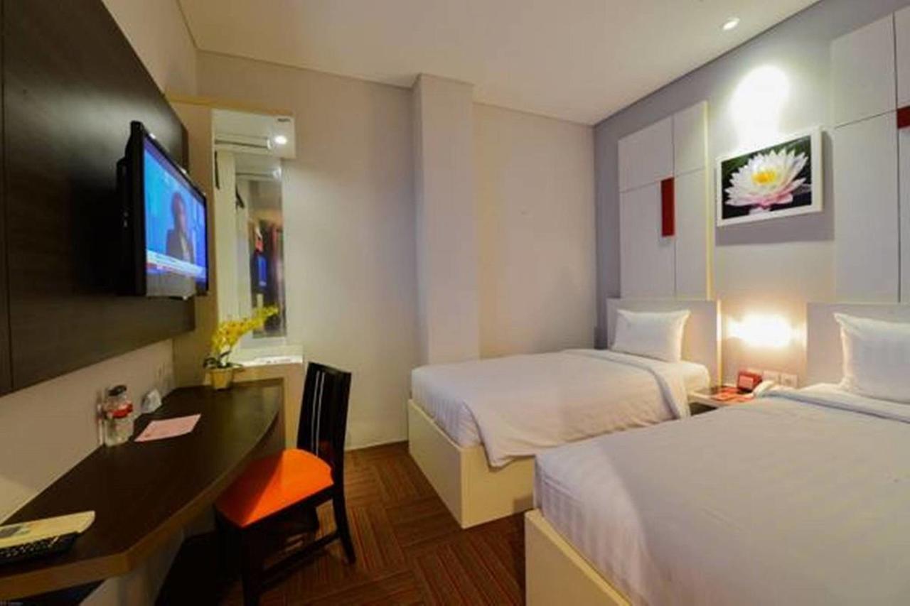 D'Hotel Jakarta Extérieur photo