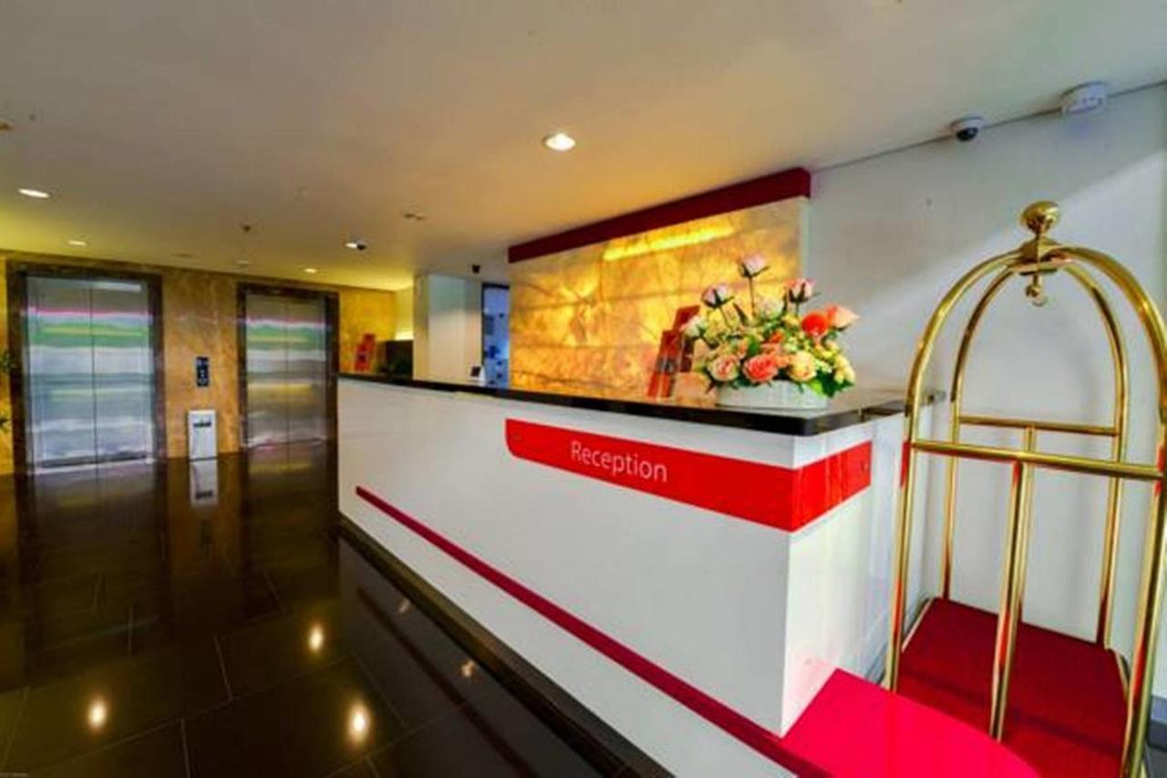 D'Hotel Jakarta Extérieur photo