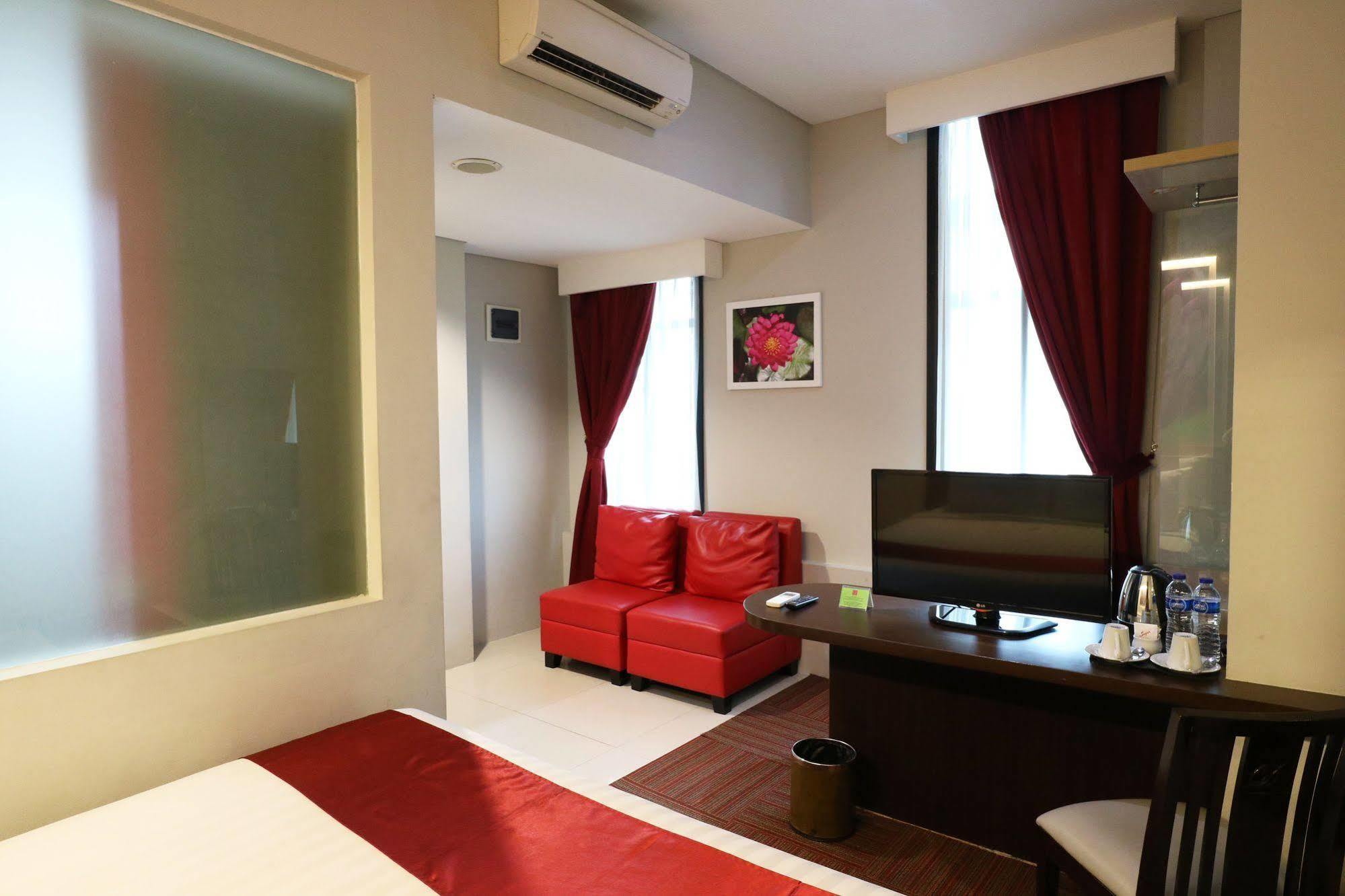 D'Hotel Jakarta Extérieur photo