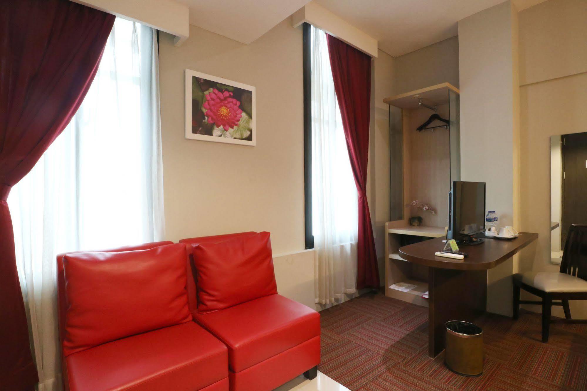 D'Hotel Jakarta Extérieur photo