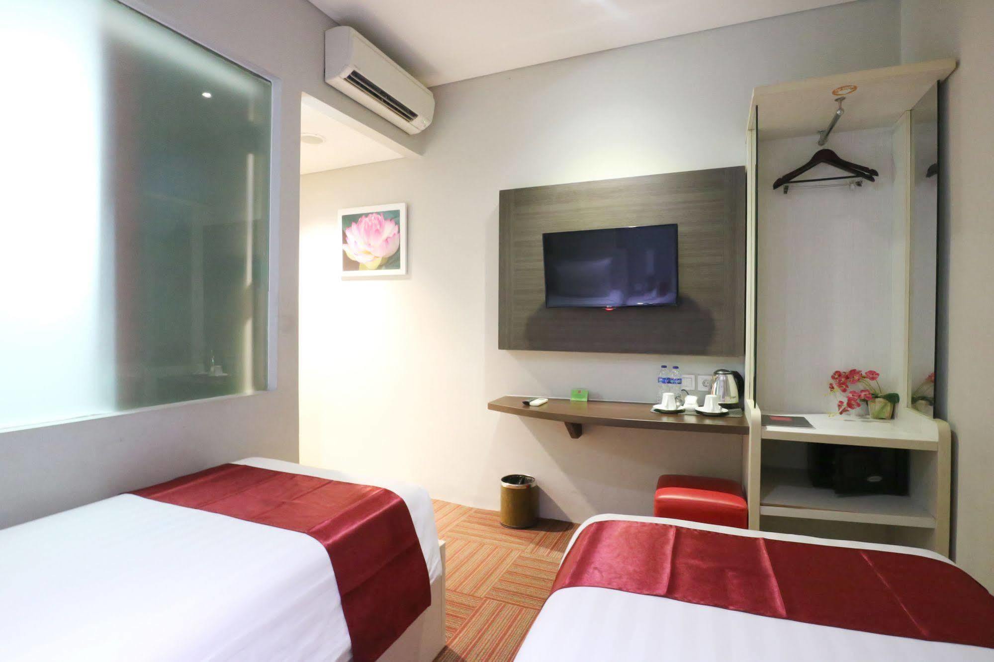 D'Hotel Jakarta Extérieur photo